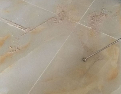嘉陵瓷砖空鼓维修公司分享粘合剂选择不当在瓷砖铺贴过程中可能导致以下问题